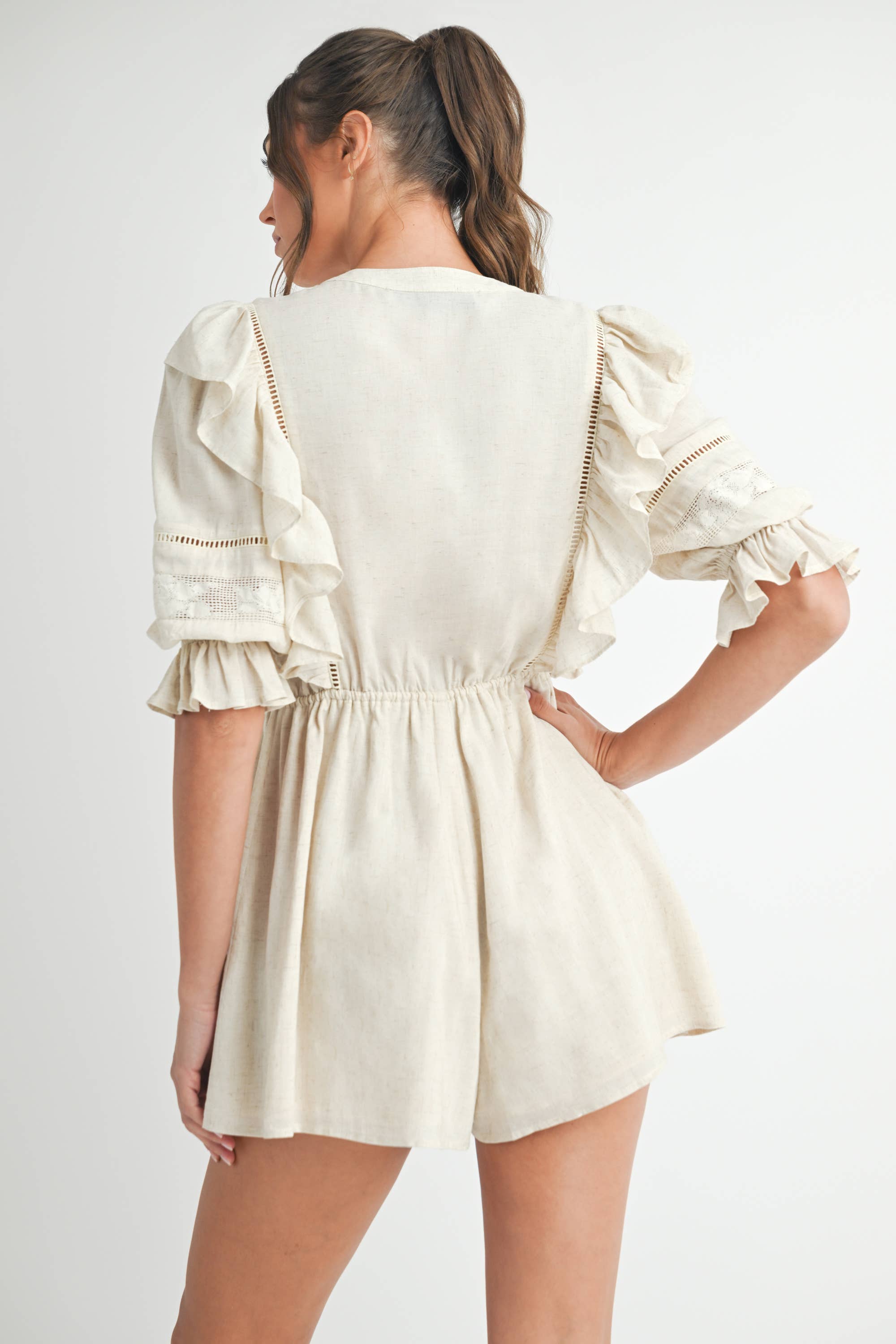 AVENA BICOLORE Pagliaccetto a maniche corte con volant in vendita all'ingrosso su Faire7