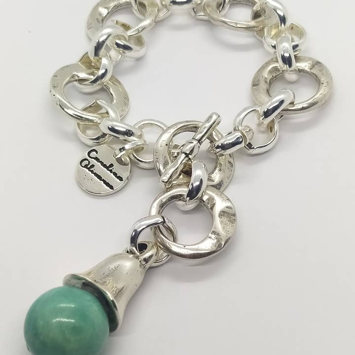 Joyas Carolina Olivares - Wholesale Charm/Dangle Bracelet - Campana bracelet