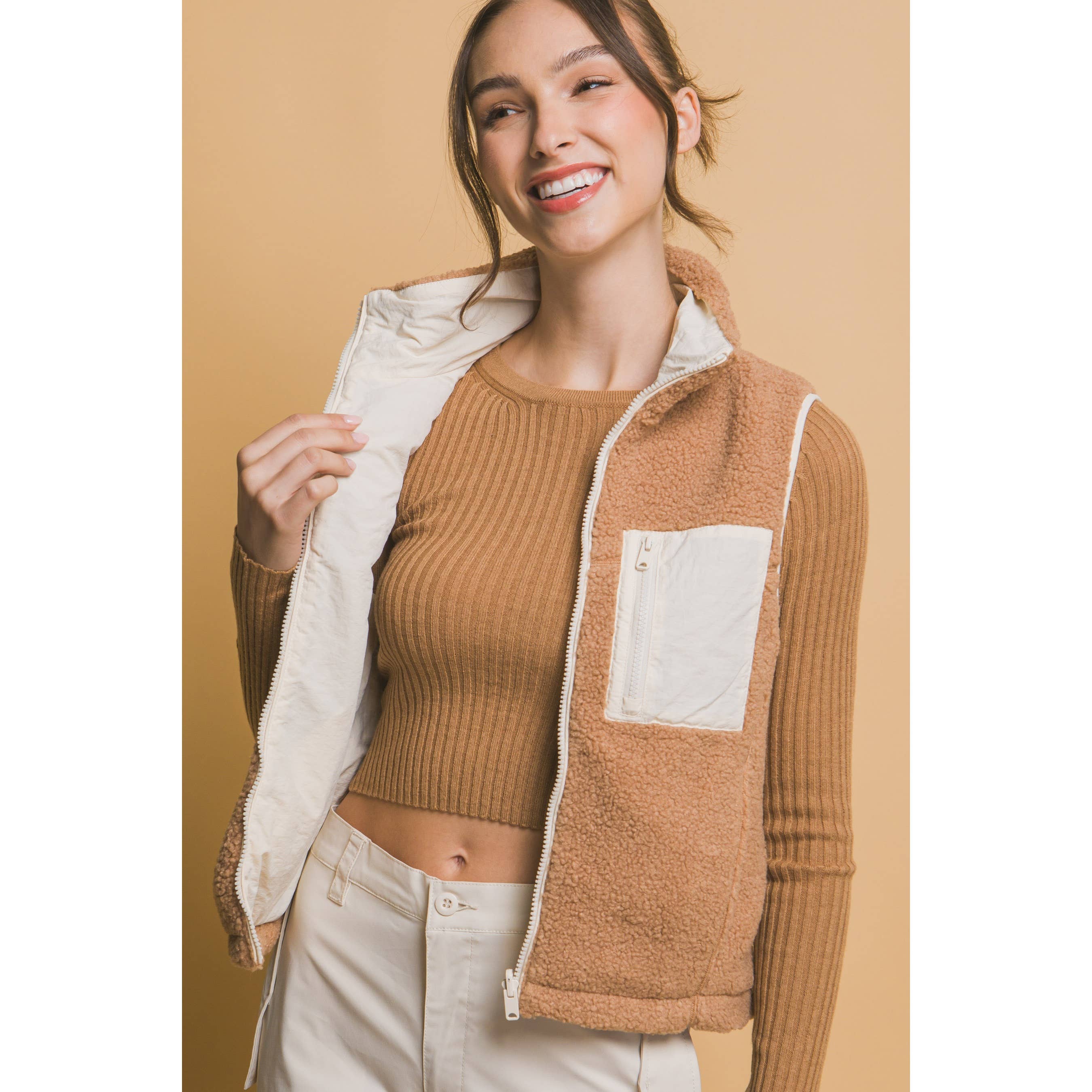 Timeless - Wholesale Outerwear Vest - Women's - Reversible Fleece Vest With Pockets0