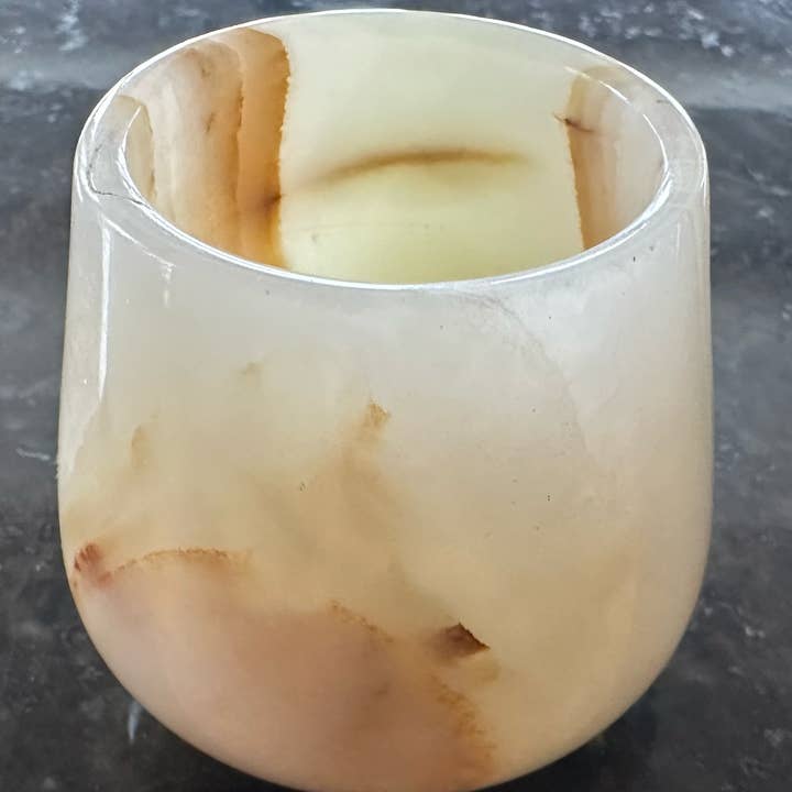 Porte-bougie votive calice 2,5" en onyx pour la vente par Page Imports