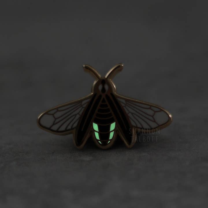 Shannon Talbott - Wholesale Lapel Pin/Button - Firefly Lightning Bug Enamel Pin - Glow in the Dark - Gold1