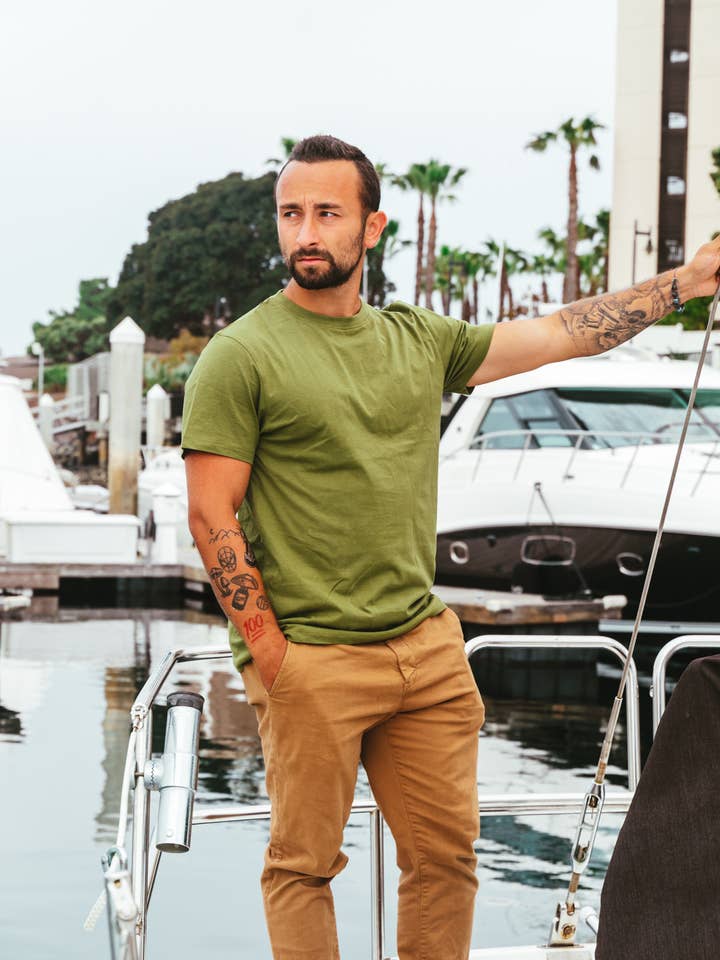 West Path - Vente T-shirt – homme - Tee-shirt en coton biologique pour homme - Olive - T-shirt ras du cou classique