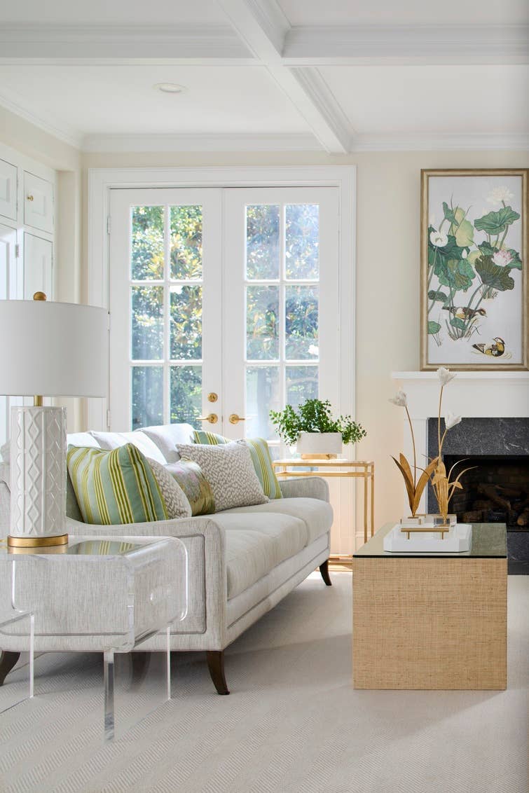 Chelsea House - Wholesale Decorative Tabletop Object - Tulip In Stand3