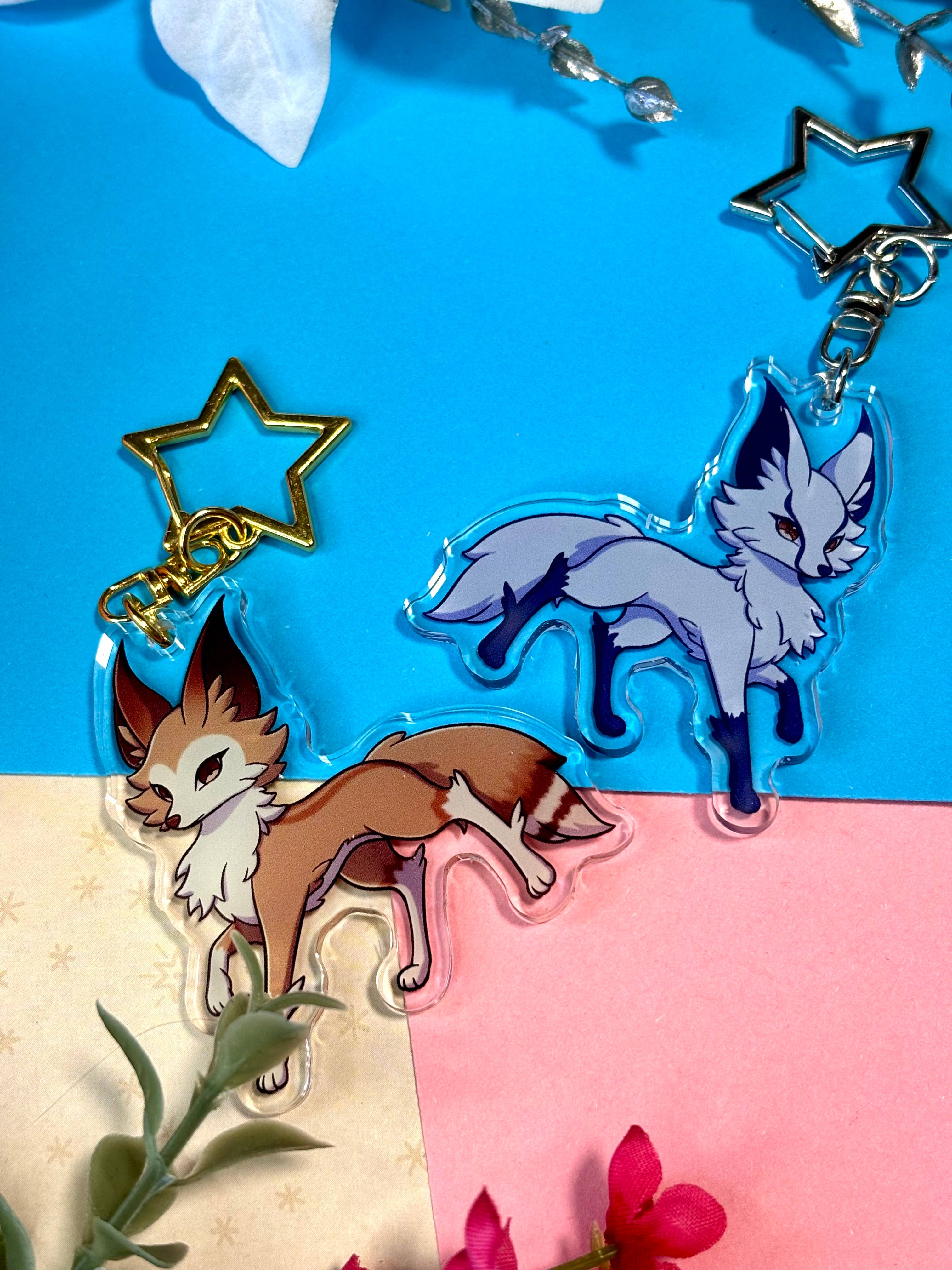 Winterra LLC – wholesale Nyckelringar - Dam – Sommar- och vinterräv akrylnyckelring berlocker 2,5 ”6