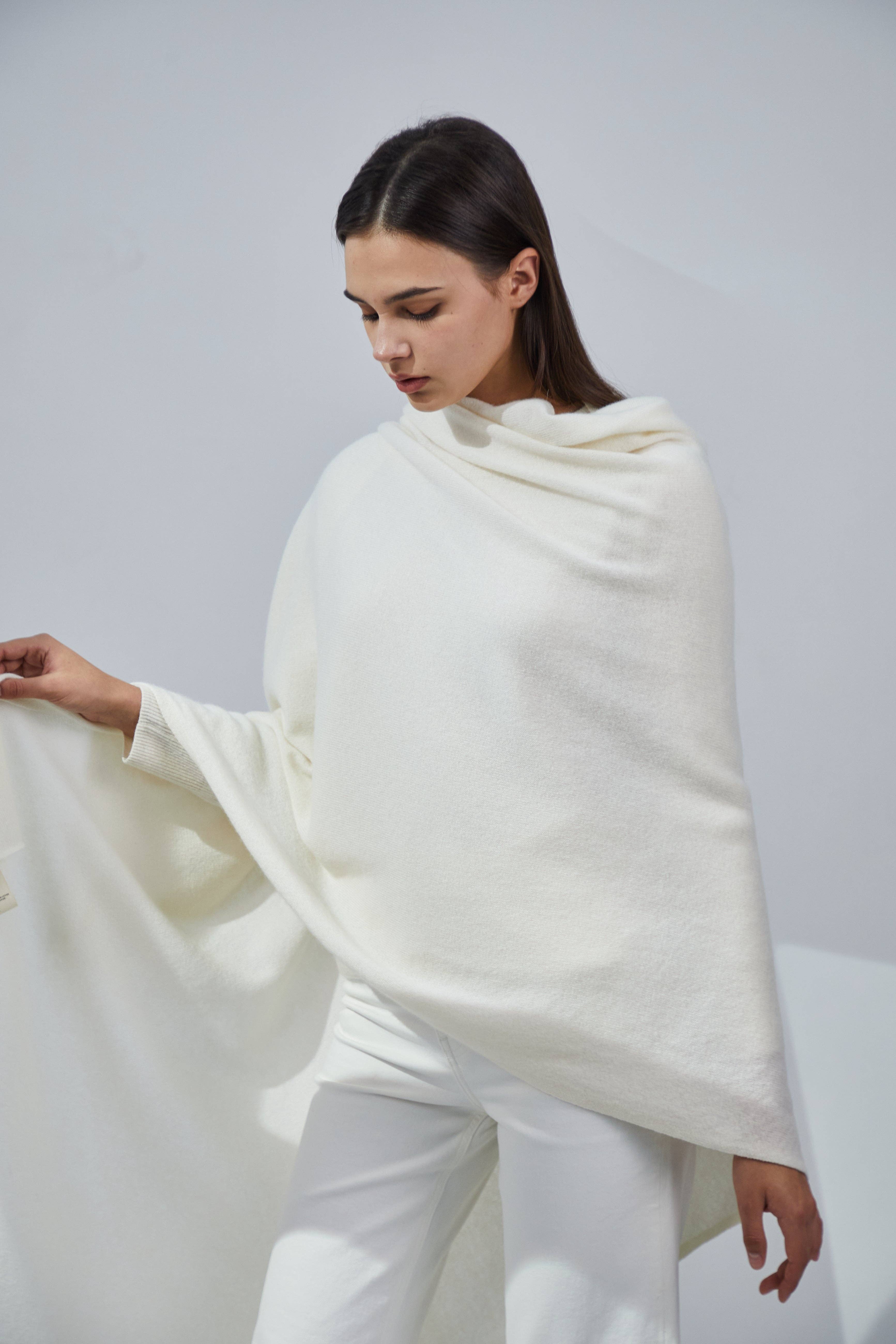 Pissenlit - Wholesale Wrap - Women's - Pure Cashmere Travel Wrap - Ivory4