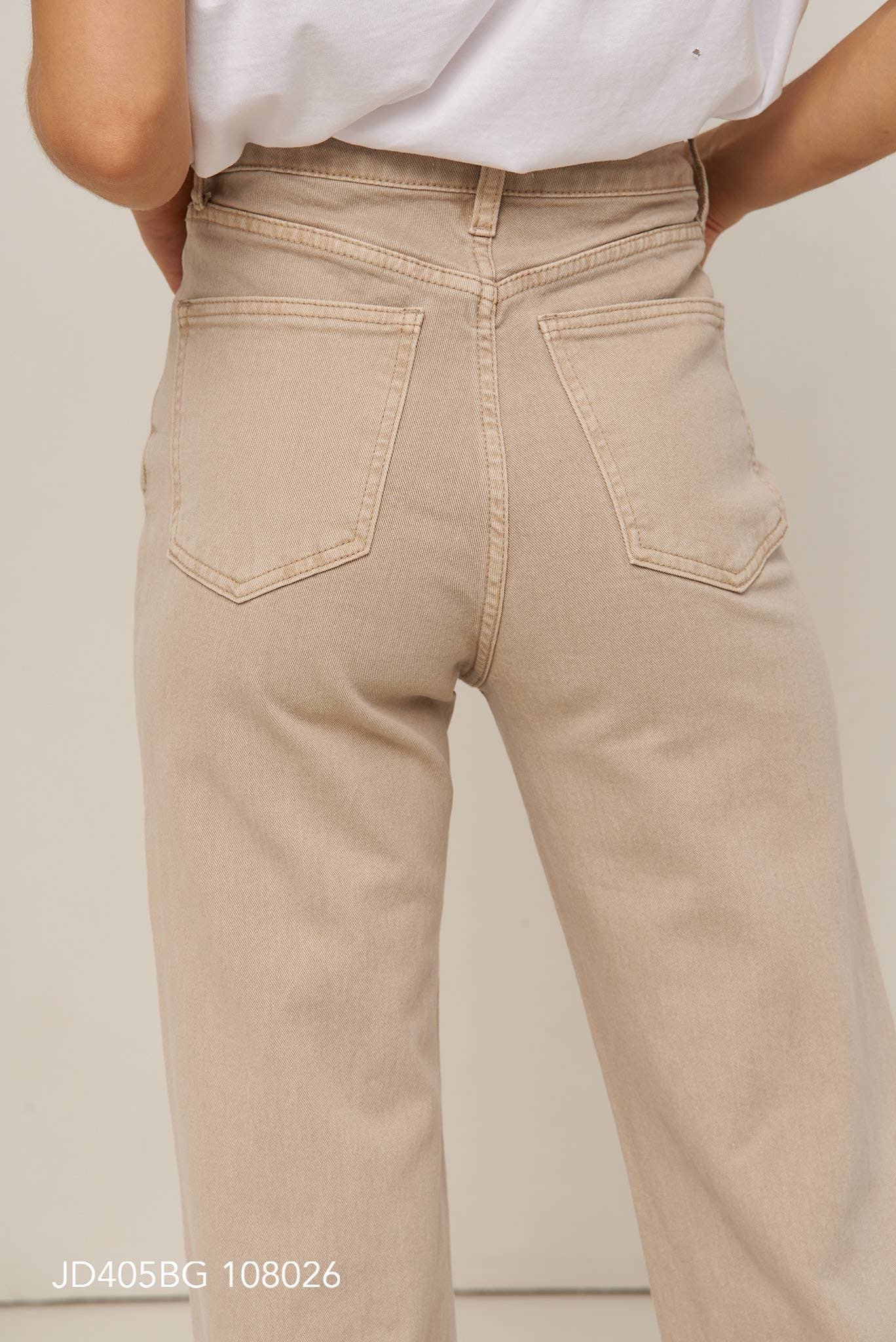 Oraije Paris - Vendita all'ingrosso Jeans - Donna - Jeans Barbara a gamba larga56