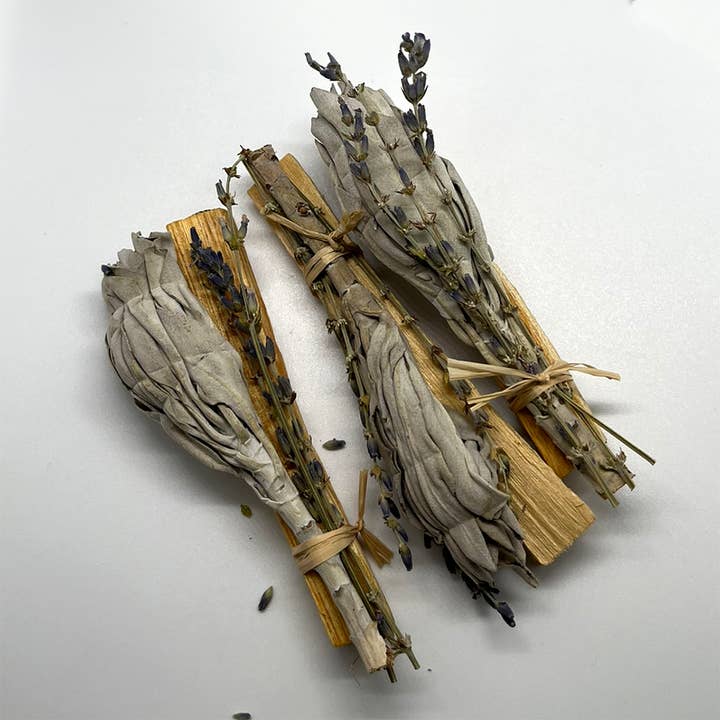 VIE - Wholesale Sage Bundle - Mini Smudge Cluster, White Sage with Palo Santo and Lavender6