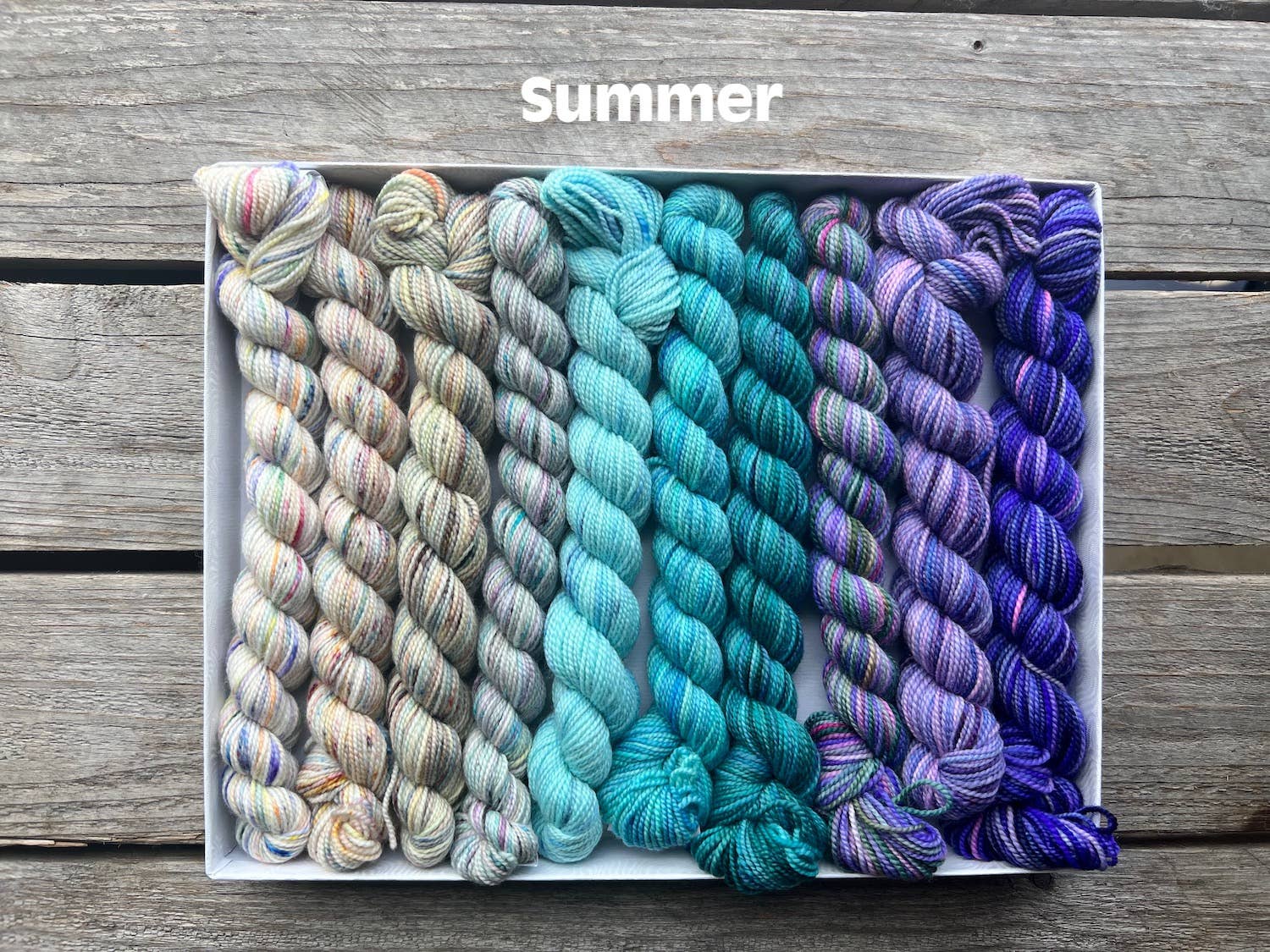 Koigu Wool Designs - Vente Fils à tricoter - Coffret de laine Koigu Pencil Box groupe 166