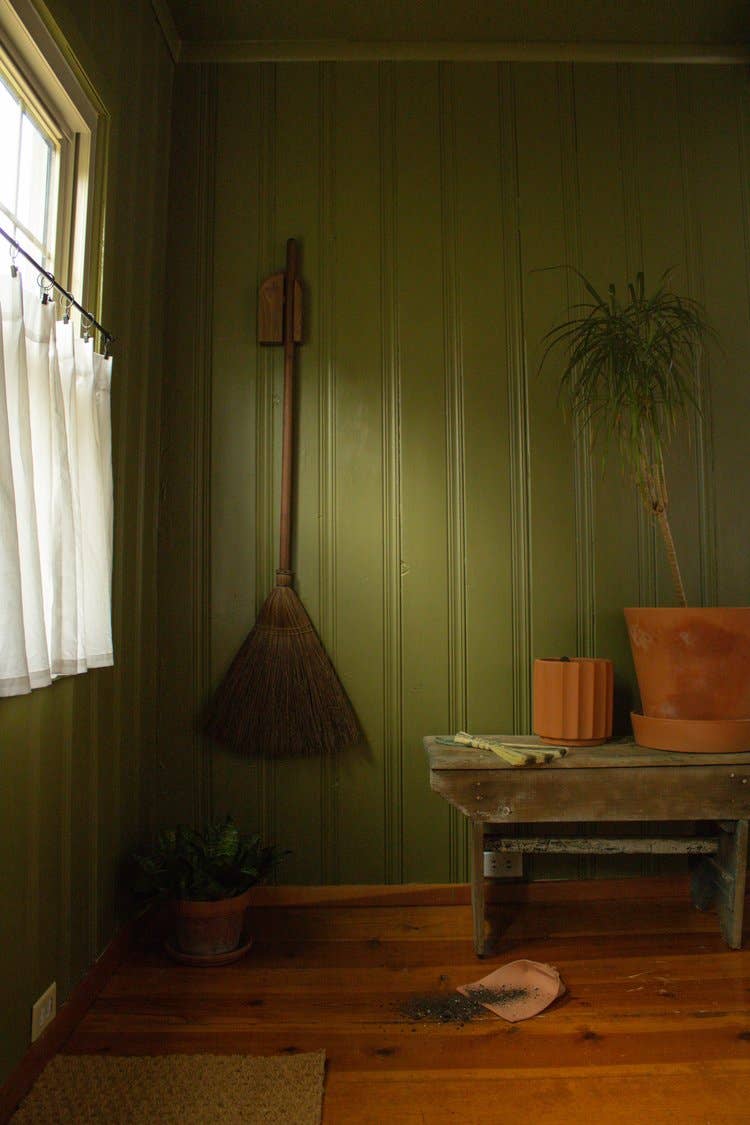 Sunhouse Craft – Großhandel Besen – Lokale Holzbesen Großhandel9