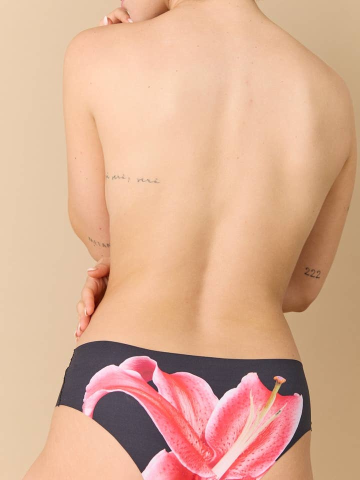 Mutandine con stampa floreale magenta Freecut Lys per la vendita all'ingrosso da parte di Esquisse Lingerie