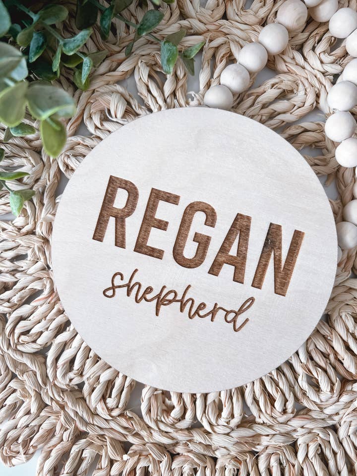 Skylt för tillkännagivande av babynamn för wholesale av Simply Adoorable Designs