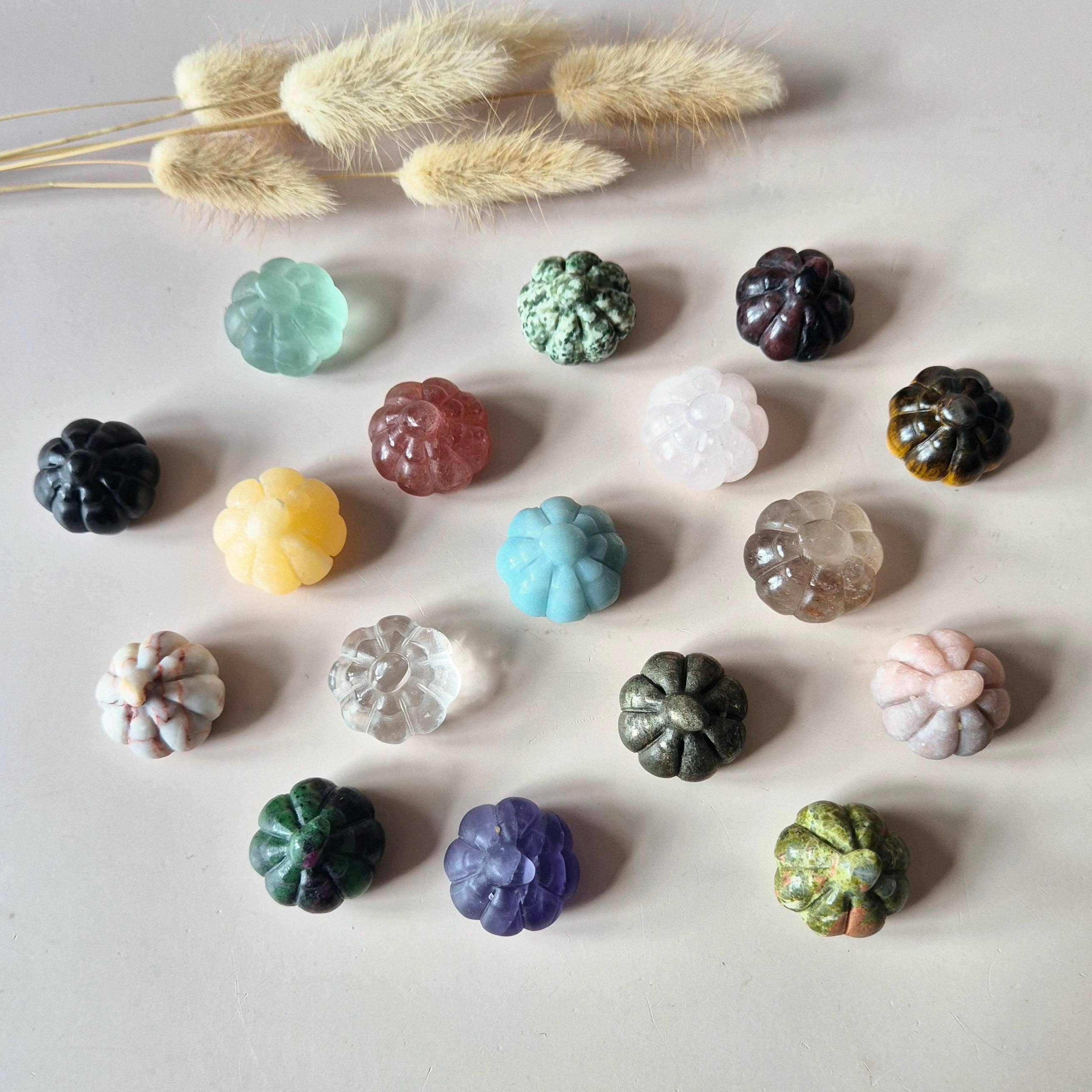 Moonlight Gemstones - Venta al por mayor Piedras/cristales espirituales - Calabaza de piedra preciosa tallada a mano – Variedades de piedras | Colección de Halloween 🎃1