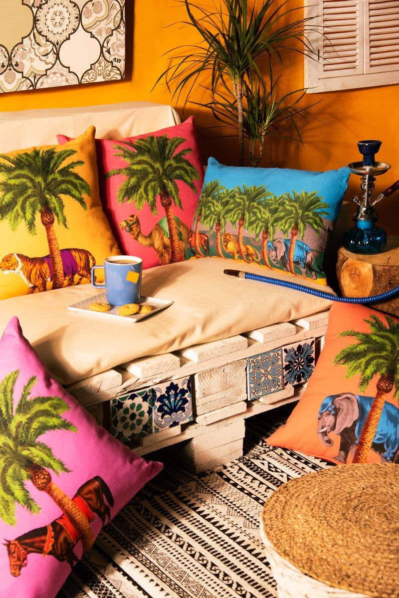 Bergamaschi & Vimercati S.p.a. – Großhandel Zierkissen – Le Cirque Du Marrakech, Dekoratives Kissen mit Zirkuspferd, 45 x 45 cm6