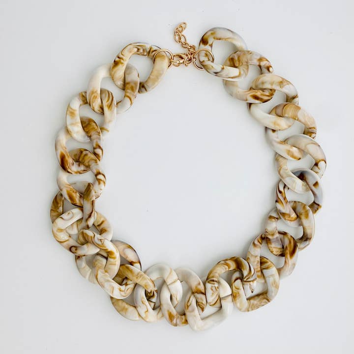 Tiny Gift Society - Wholesale Link & chain necklace - Chunky Chain Flat Link Necklace | Boho Acrylic Cuban Jewelry11