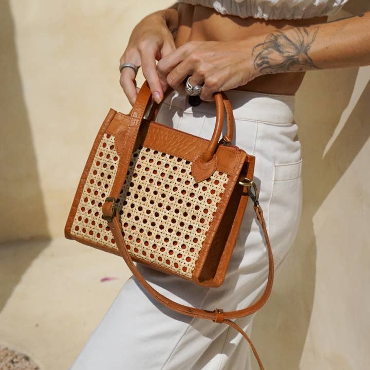 Voyage the Label - Wholesale Tote Bag - Women's - Prague Rattan Bag - Tan2