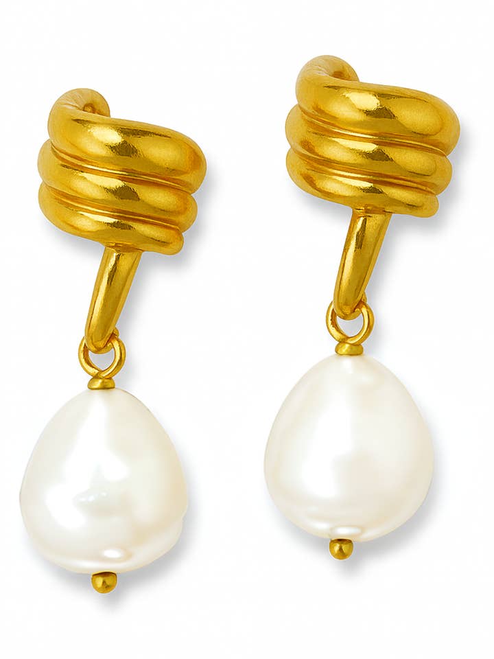 Orecchino Aho Pearl Drop per la vendita all'ingrosso da parte di LeDoré