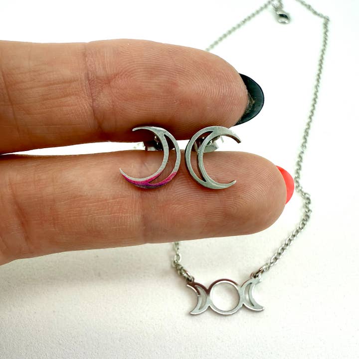 Liv Rocks - Wholesale Stud/Post Earrings - Crescent Moon Earrings1