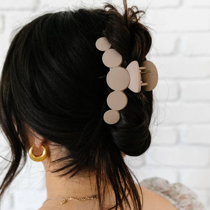 Shop Andi - Wholesale Hair Clip - Women's - Circles Claw Clip14