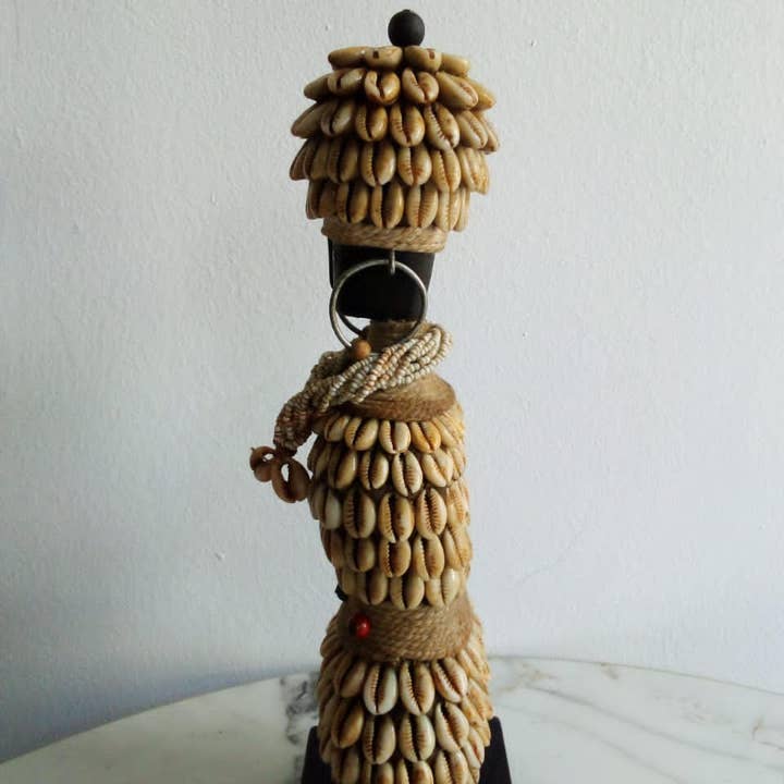 HOME DECOR FR - Wholesale Decorative Figurine - Couple of Namji dolls in cowries6