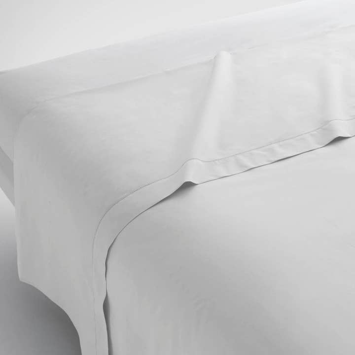 Översta lakanet i Percalle Luisiana Louisiana Mirabello Luisiana Enfärgad för wholesale av caleffi spa