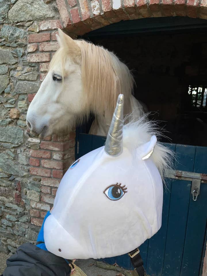 Enhörning - Vit för wholesale av Happy Headbangers Club