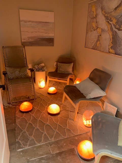 Himalayan Secrets - Wholesale Salt Lamp - 11" Foot Detox Dome Lamp with 40 Watt Bulb6