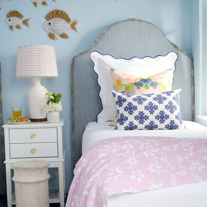 Laura Park Designs - Wholesale Bedding Pillowcase/Sham - Scalloped Sham, Navy / White4