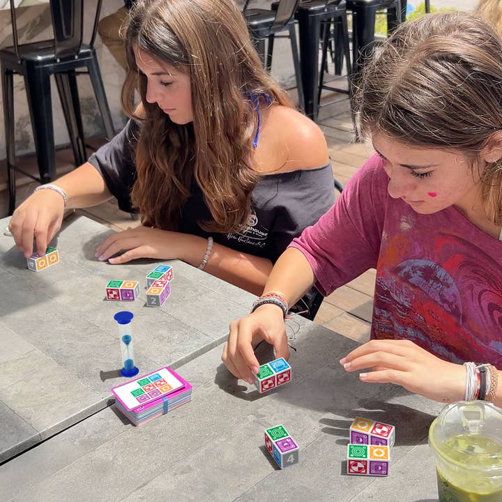 Funwares - Venta al por mayor Juego de ingenio - Niños - Edición Rápida de Frenesí de Combate