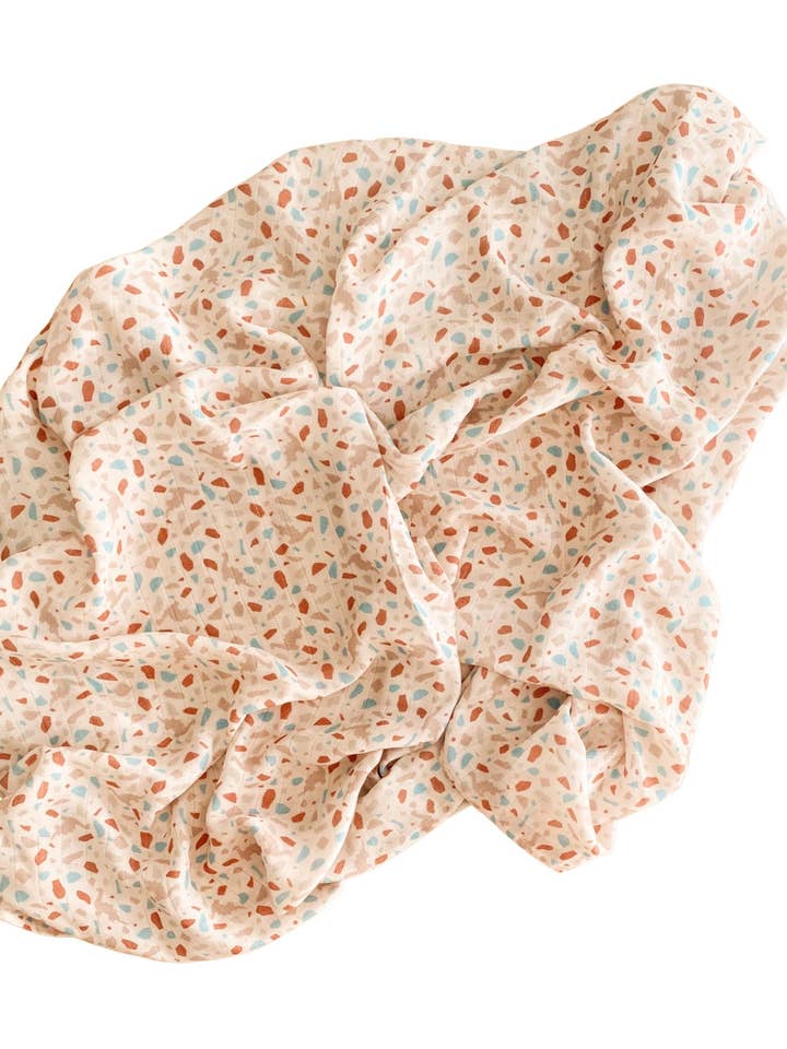 Swaddle de musselina de bambu orgânico - Dino Terrazzo por atacado de India and Grace