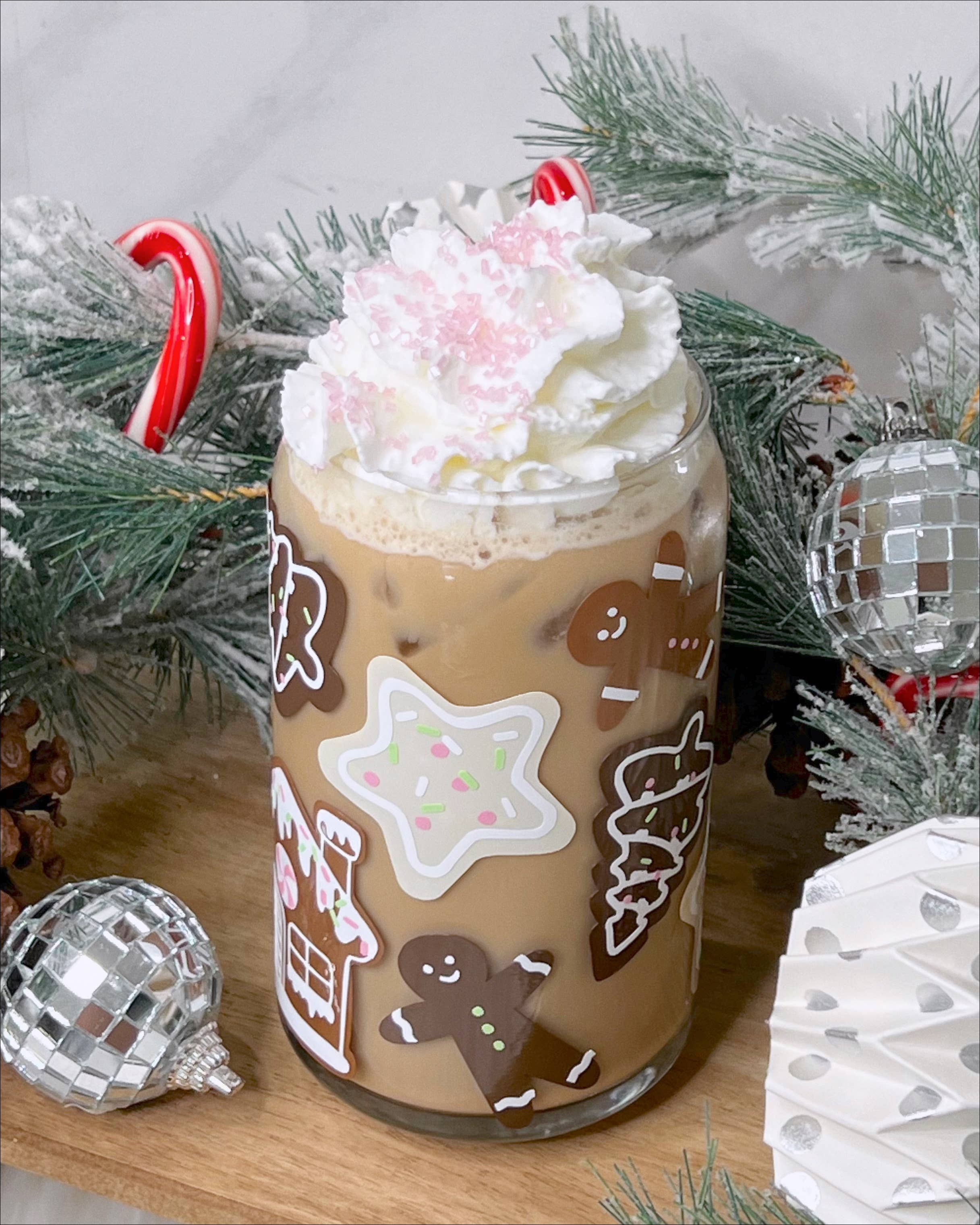 Electric Feels Company - Wholesale Drinking Glass/Cup - Gingerbread Cookie | Modern Christmas Coffee Glass1