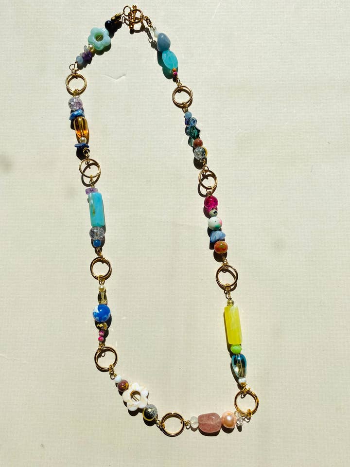 Collana Artigianale FIADH con Perline e Pietre Semipreziose per la vendita all'ingrosso da parte di Studio Khira