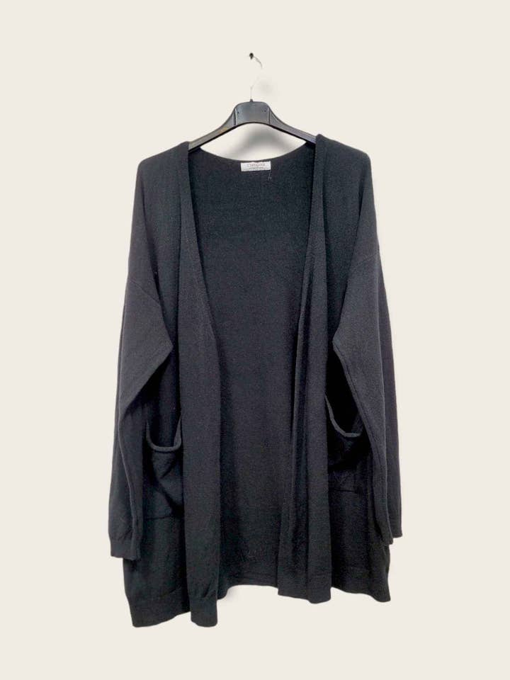 C'MELODIE - Wholesale Cardigan - Women's - Plus Size - Oversized Cardigan with Pockets1