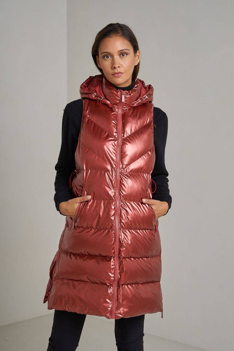 Attrait Paris - Wholesale Puffer Jacket - Women's - Metallic quilted long sleeveless oversized puffer jacket16