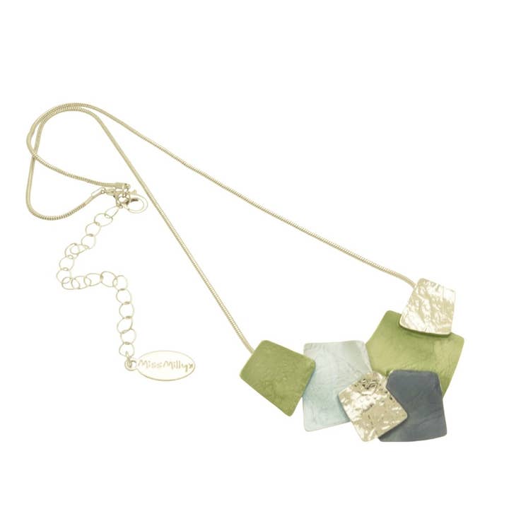 Collar de rombos azul, verde y plateado para venta al por mayor de Miss Milly Limited