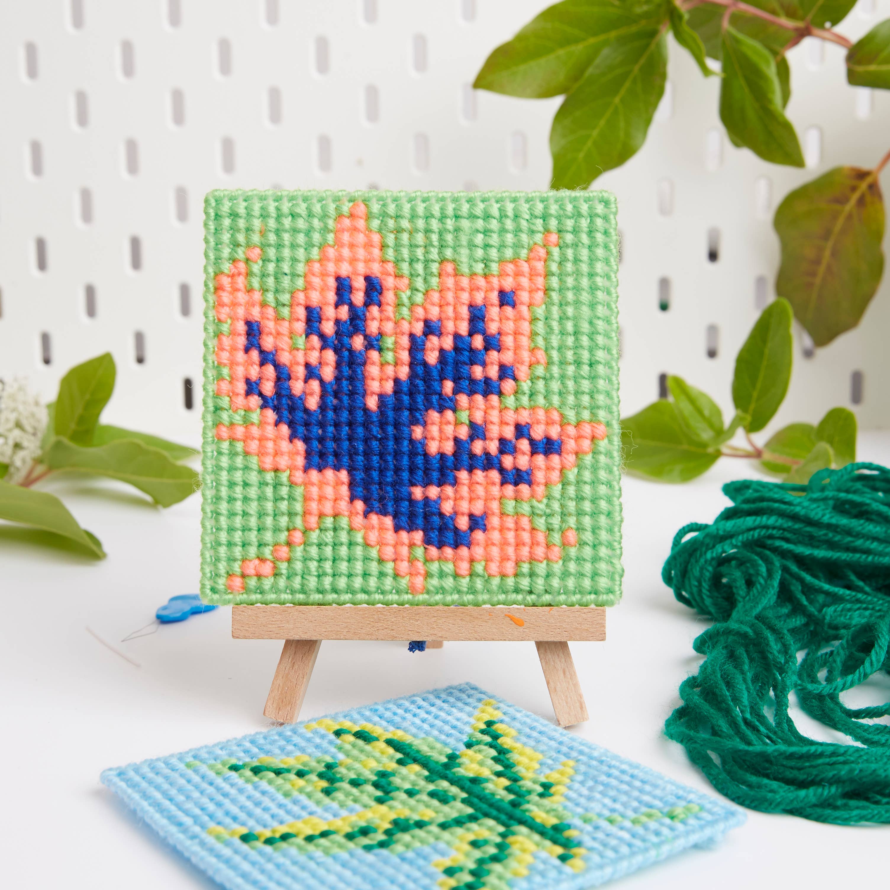 West Design Products - Wholesale DIY craft kit – Child - Royal Horticultural Society Mini Cross Stitch Kit Leaves6