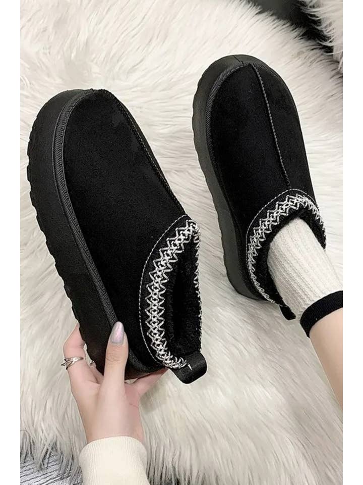 No Doubt Shoes - Wholesale Slides - Women's - Women's Faux Fur Lined Slipper Platform Sliders Aztec Mules 7