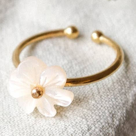 Rings Flower mother of pearl flower ring for wholesale by Olivolga Bijoux