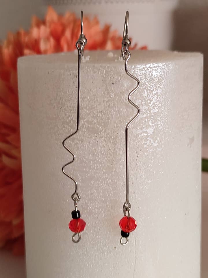 ORECCHINI IRREGOLARI per la vendita all'ingrosso da parte di catsplatayresina