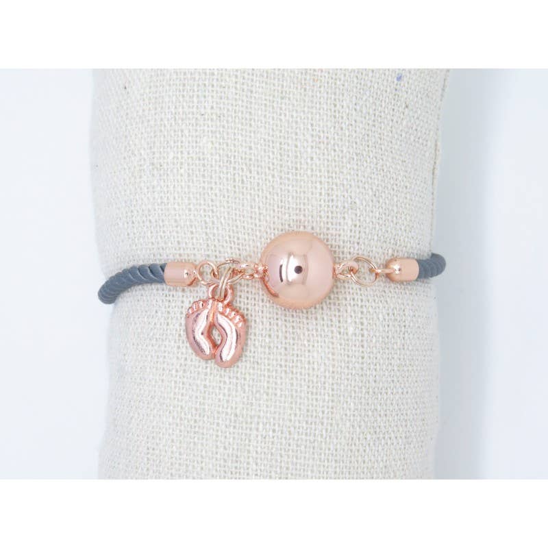 F de Bm créations - Wholesale Charm/Dangle Bracelet - PREGNANCY BRACELET WITH ROSE GOLD COATING AND LITTLE FEET AND2