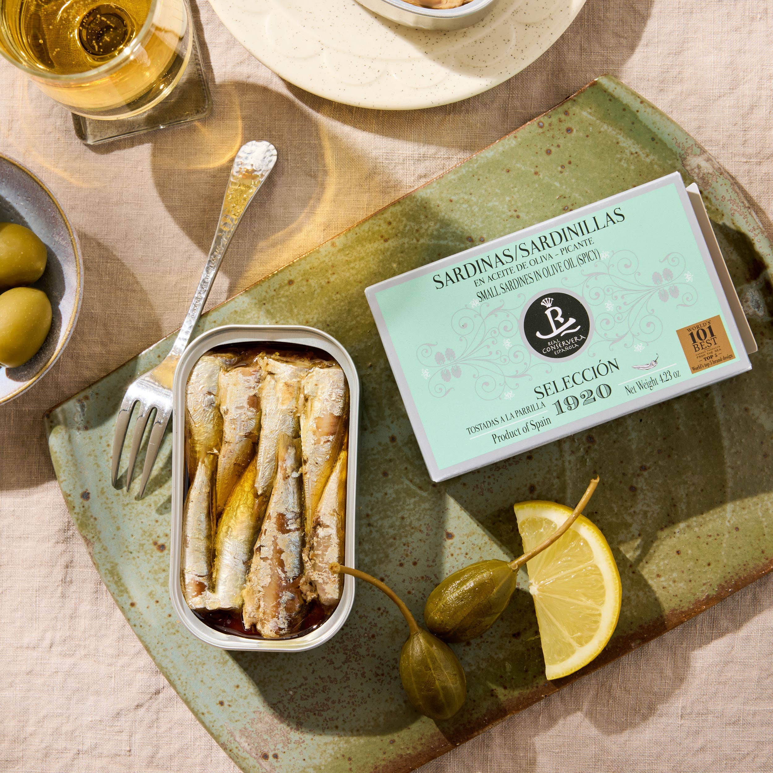 Lata – wholesale Konserverad fisk – Real Conservera Española Små Sardiner i Kryddig Olivolja - Selección 19201