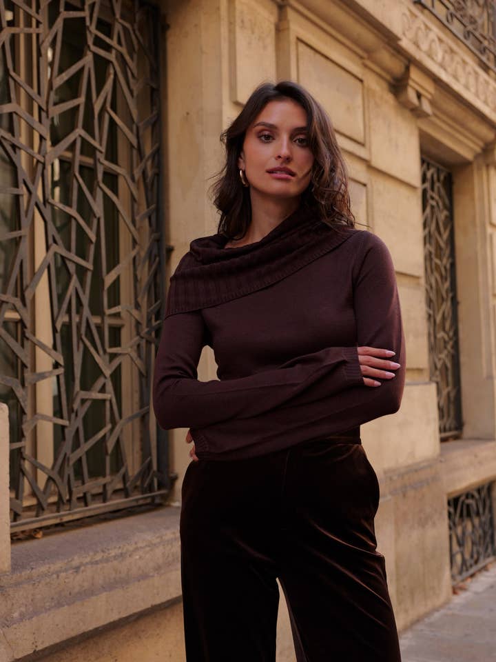 Strickpullover Alizée mit gerafftem Kragen - 4229 für den Großhandel von CHOKLATE PARIS