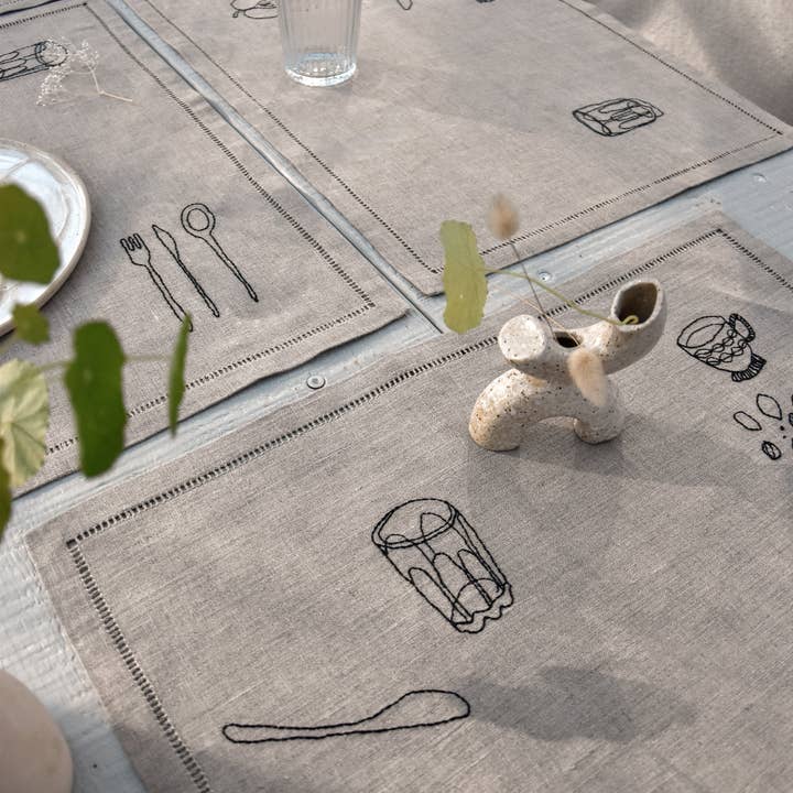 À bientôt - Vendita all'ingrosso Tovagliette - Tovaglietta in lino biologico Petit Dej nera12