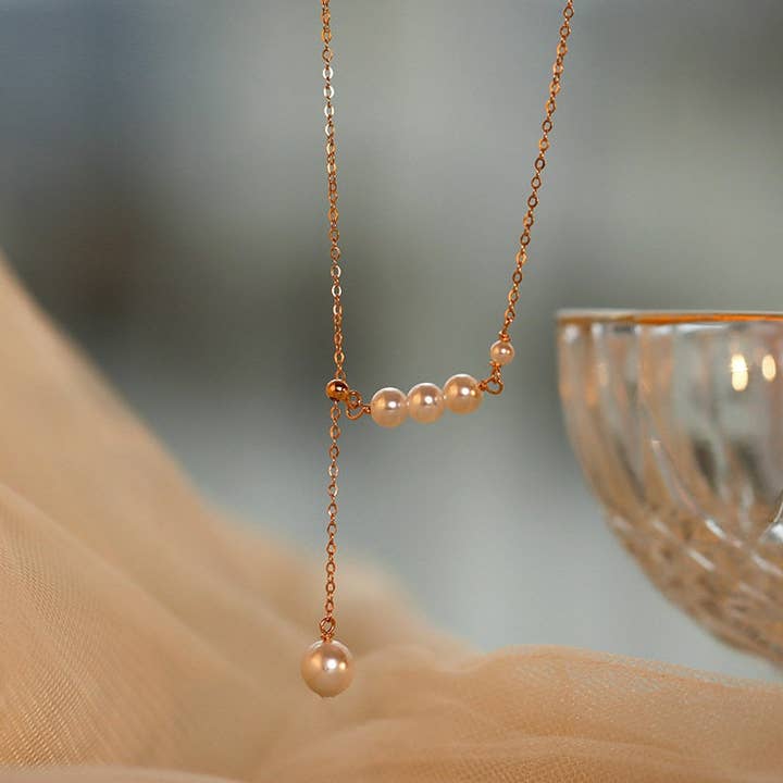 Perimade & Co. LLC - Wholesale Pendant/Charm Necklace - Simple Elegant Pearl Pendant Necklace in 925 Sterling Silver