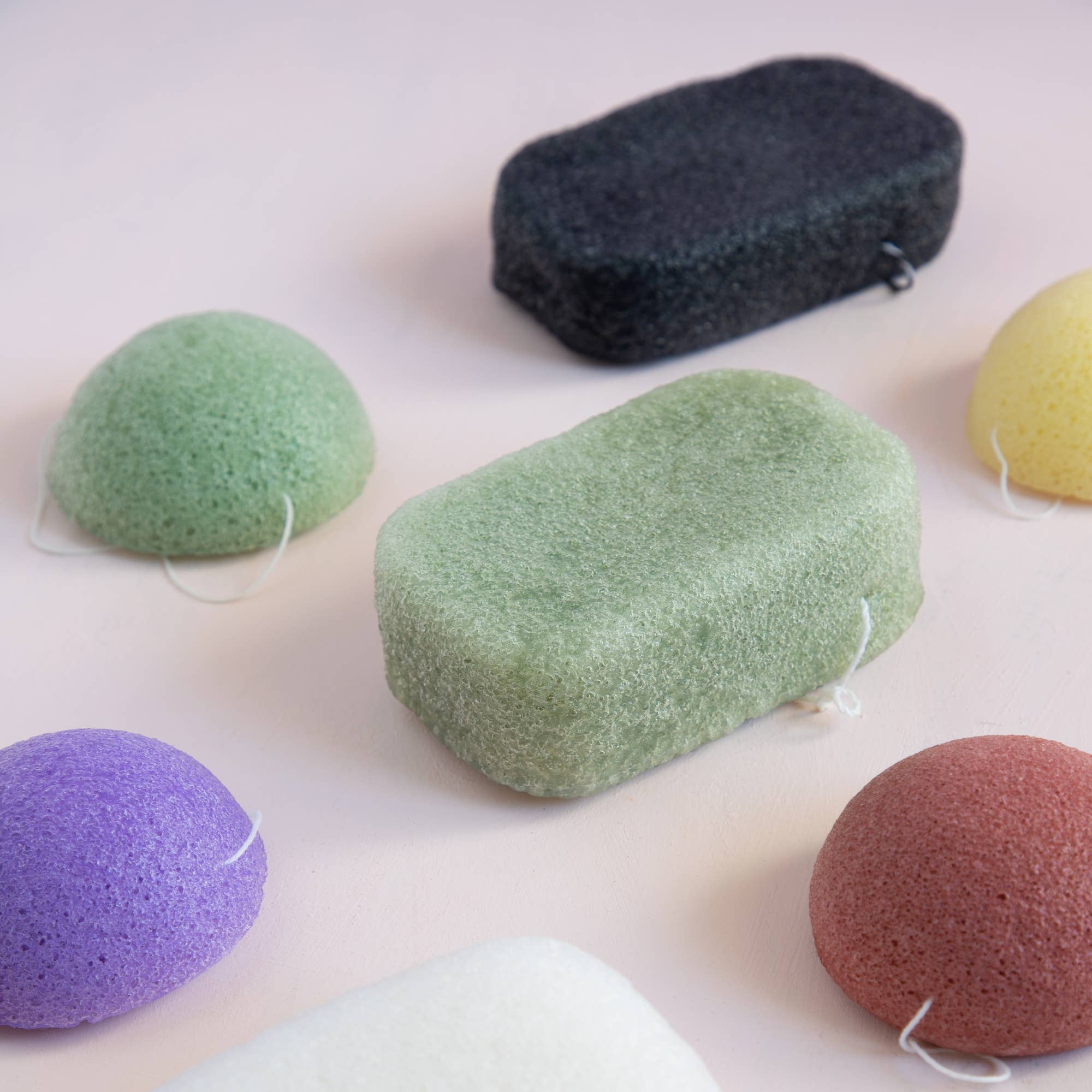 CHAMARREL – Großhandel Badepuff/-schwamm – Konjac-Körperschwamm XL | Ohne Verpackung4