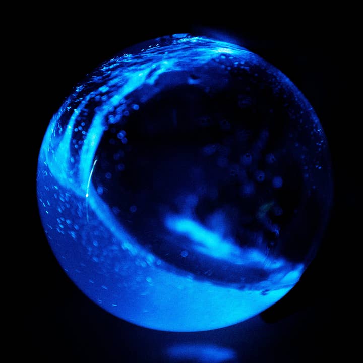 Orbe biologique bioluminescent (grand) pour la vente par PyroFarms
