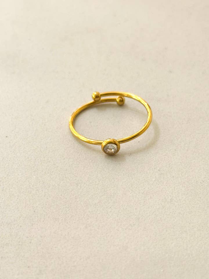 Minimal Stone Ring w White Zirconia for wholesale by Cassette Barcelona