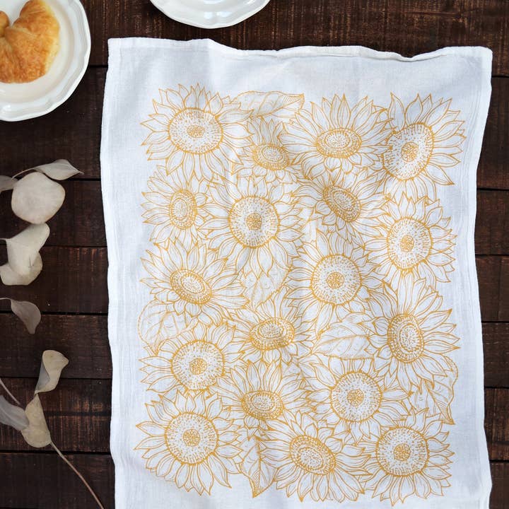 Highland Ridge | Handmade Home Decor - Wholesale Tea Towel - Sunflower Garden Tea Towel1
