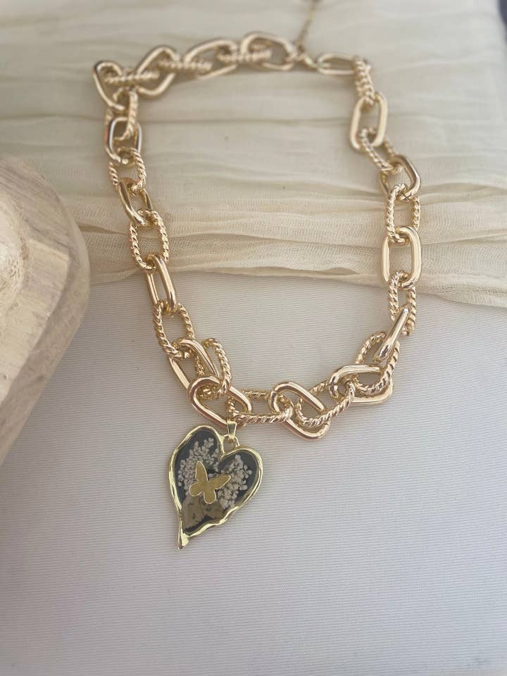 Chunky Real Flower Necklace for wholesale by Jewelry & More By KristiCo