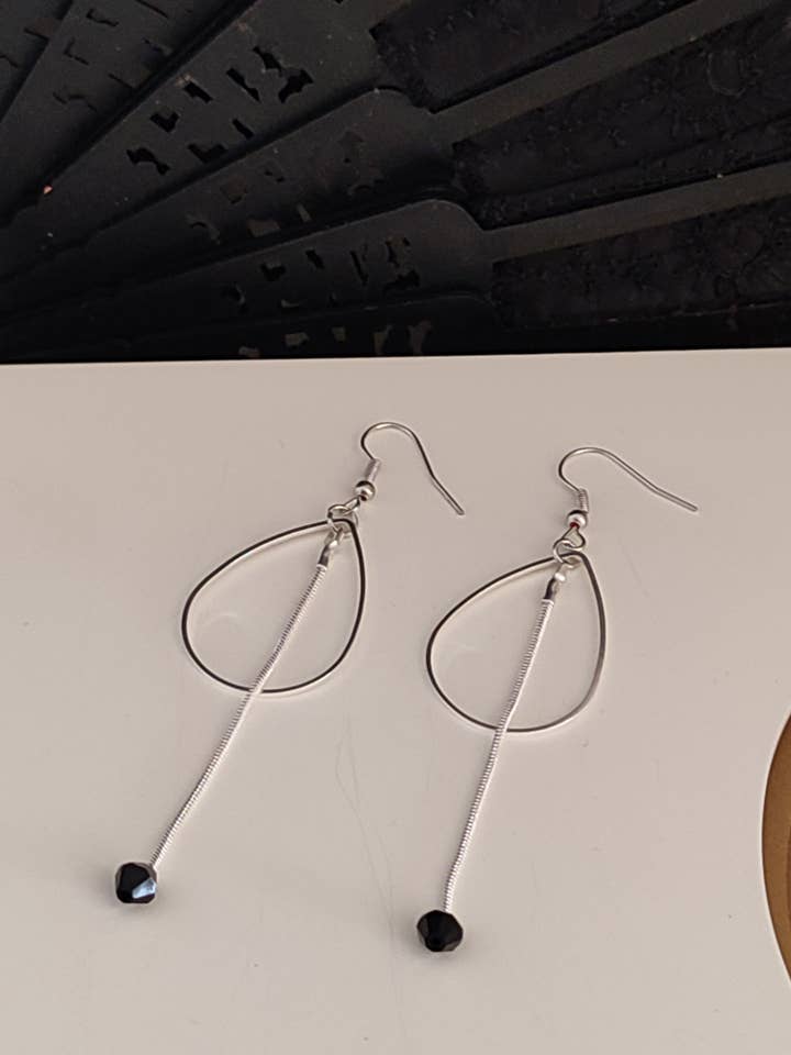 LEAF EARRINGS WITH CHAIN for wholesale by catsplatayresina