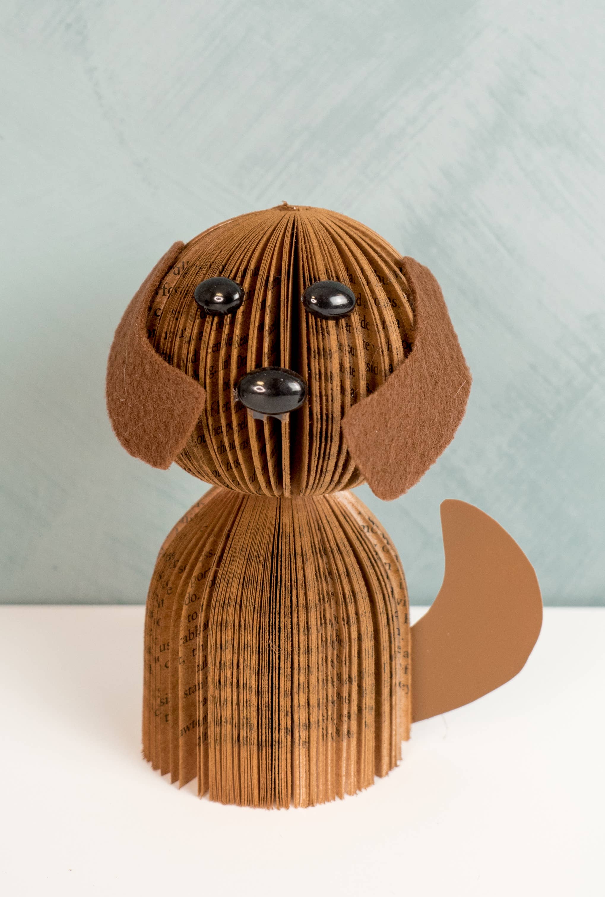 Root To Vine – wholesale Dekorativt bordsobjekt – Boka hundhyllskötare-Litterär hundälskarepresent-semestergåva3